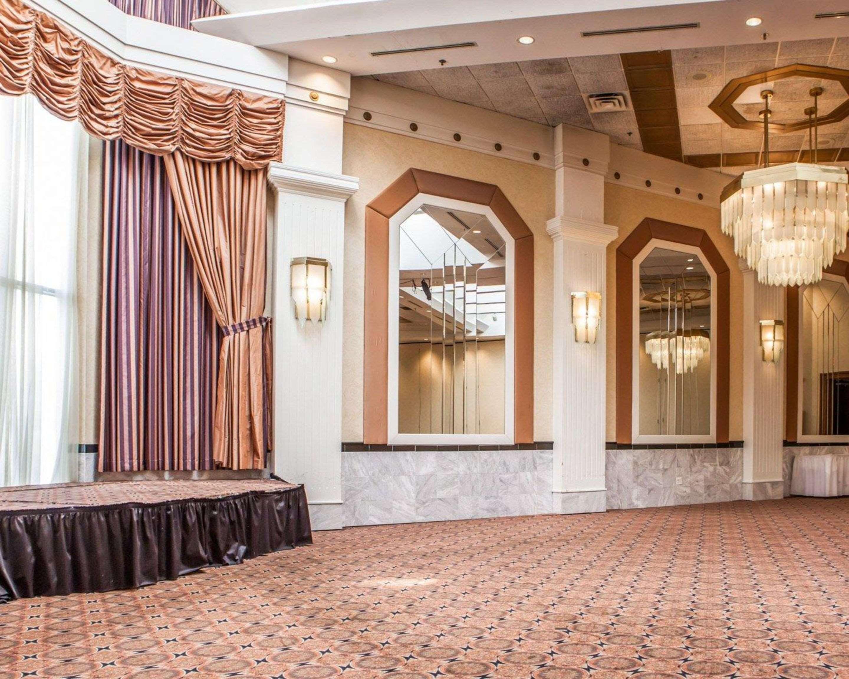 Quality Inn & Suites Orland Park - Chicago Екстериор снимка