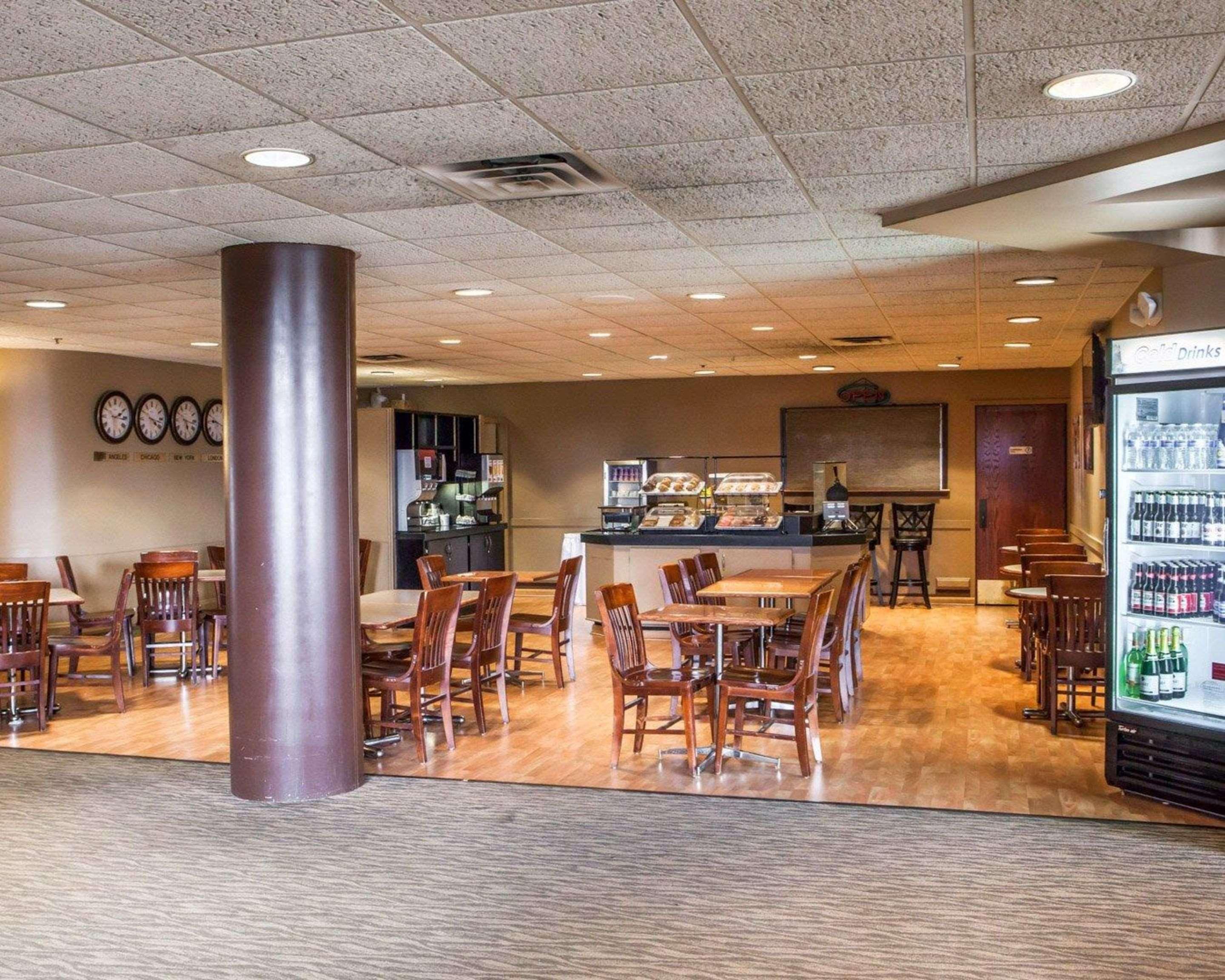 Quality Inn & Suites Orland Park - Chicago Екстериор снимка