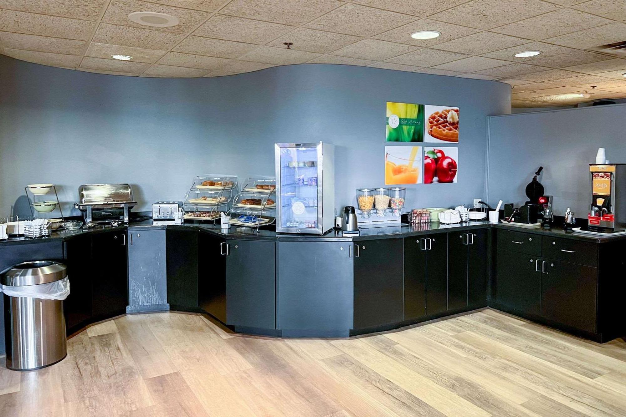 Quality Inn & Suites Orland Park - Chicago Екстериор снимка
