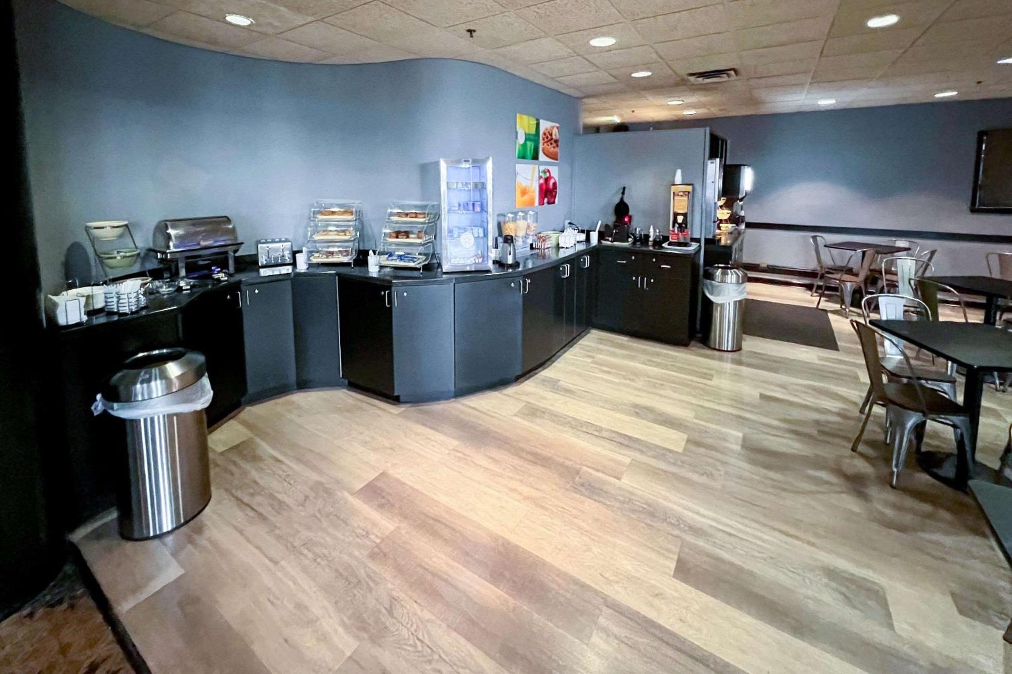 Quality Inn & Suites Orland Park - Chicago Екстериор снимка
